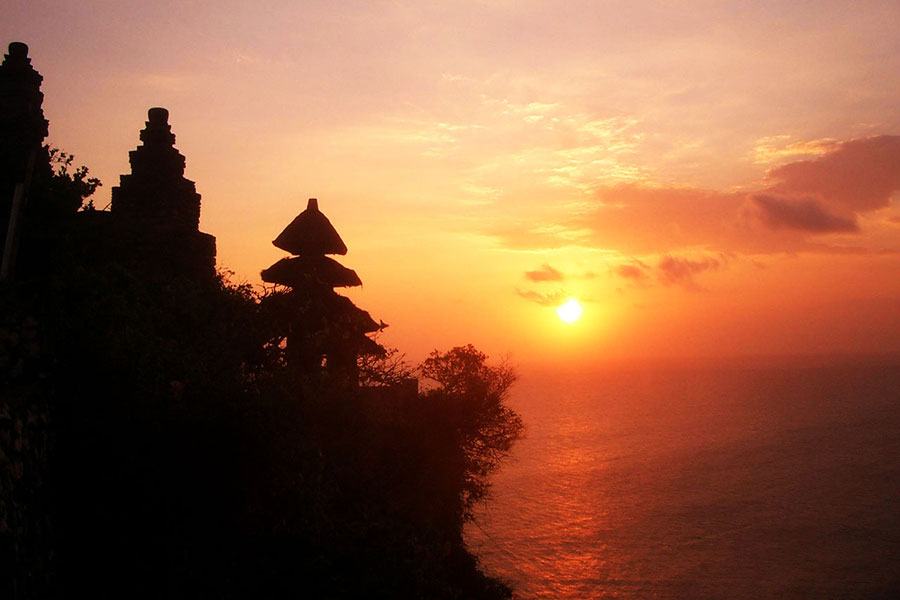 Uluwatu Temple Bali Private Tour for Sunset Lovers